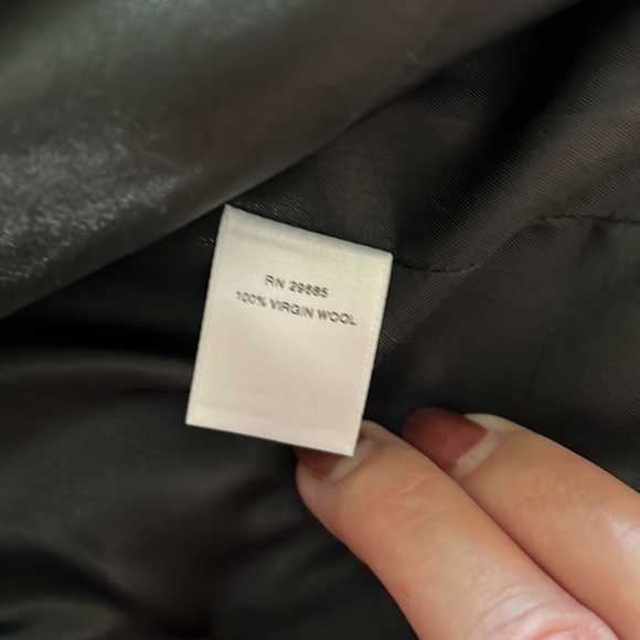 Like new, Pendleton black, virgin wool blazer. - Picture 8 of 10